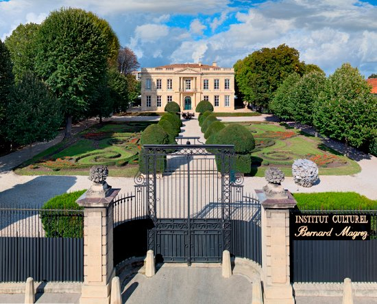 Un nouveau format hybride