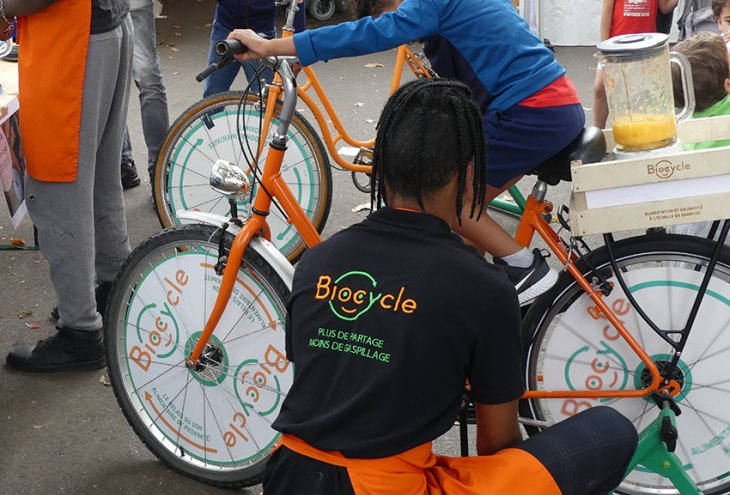 Gaspiller moins, redistribuer plus