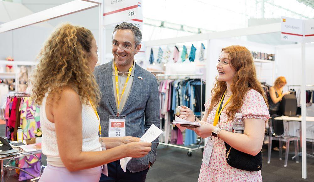 Fashion Week Online Covers Curve NY