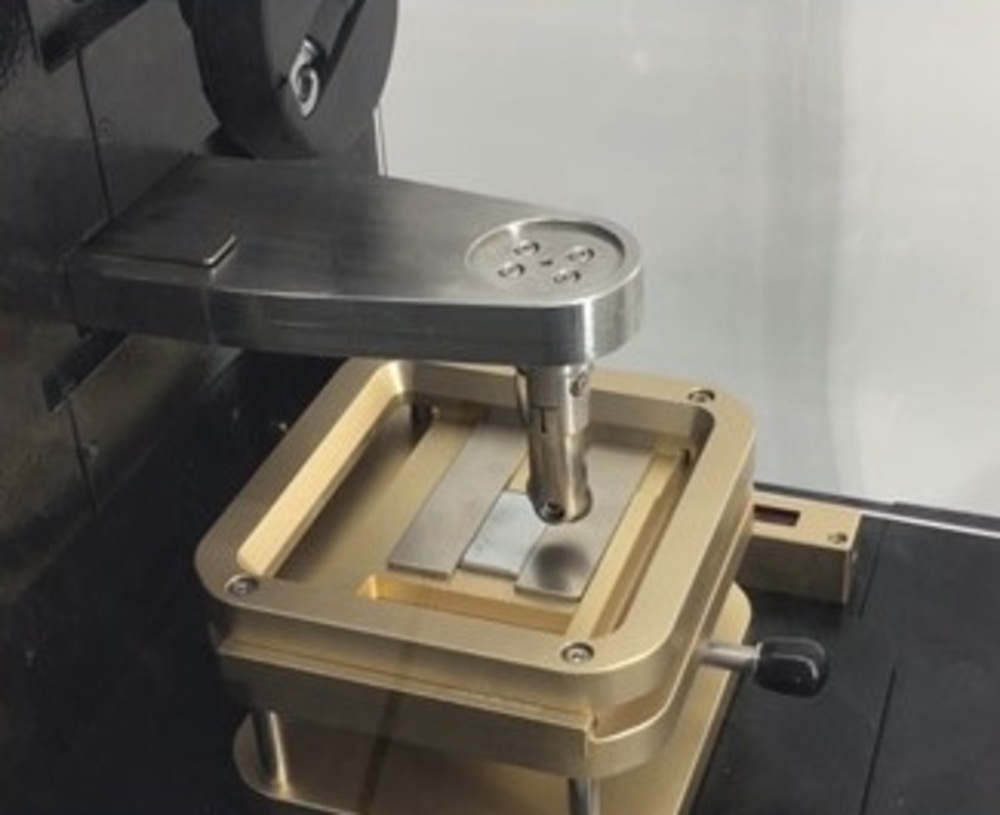 Machine d’essais d’adhérence par quadrillage automatique