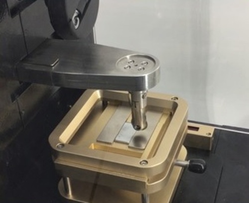 Machine d’essais d’adhérence par quadrillage automatique