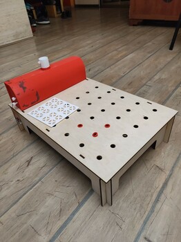 Compact cultivation table