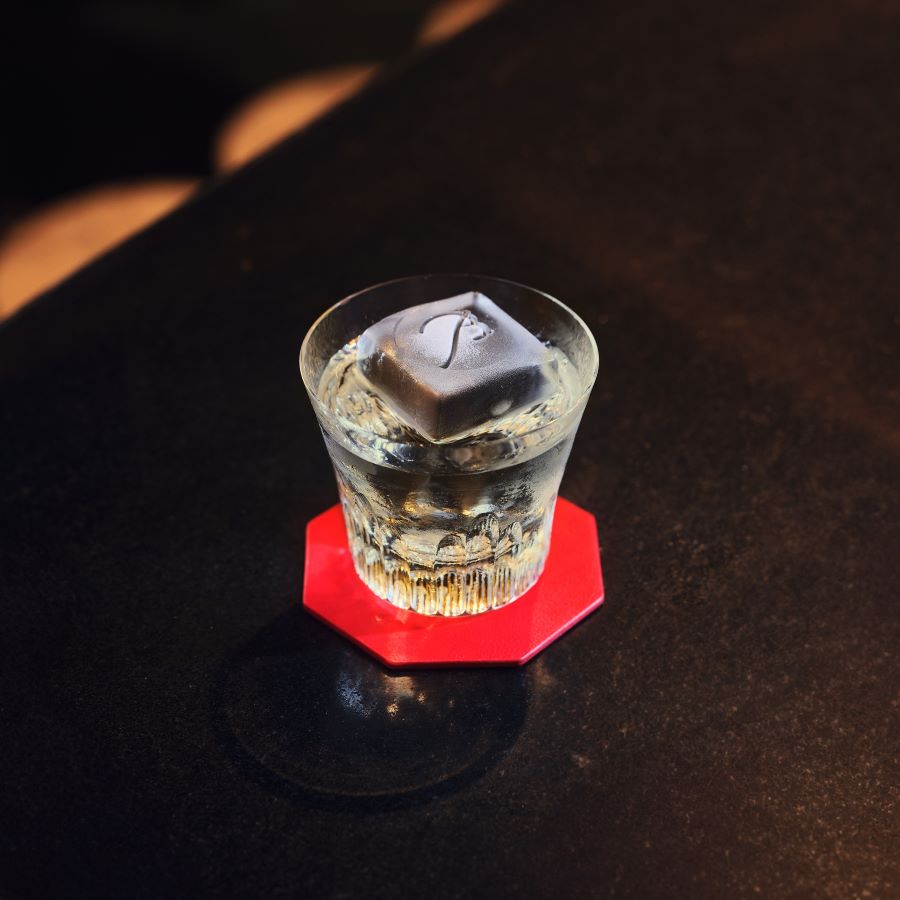Silver Lining served in Baccarat Fiora Tumbler 