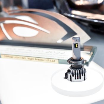 Lauréat Pièces, équipements et composants pour l'après-vente - OSRAM LIGHTING, Night Breaker H7-Led