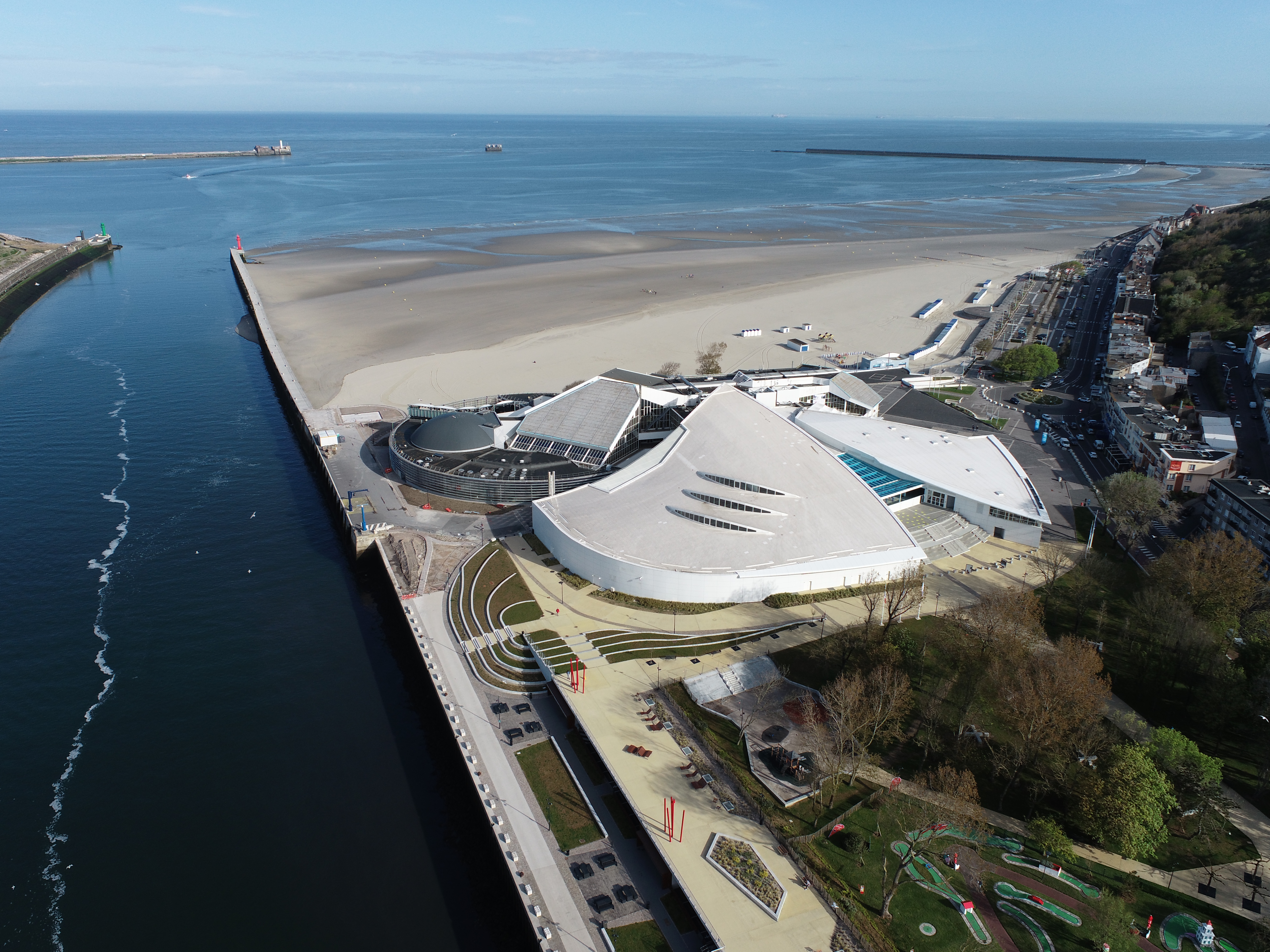 © Prodrones - Extérieur Nausicaá 