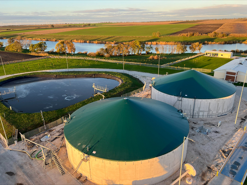 Toiture tendue pour silos à lisier