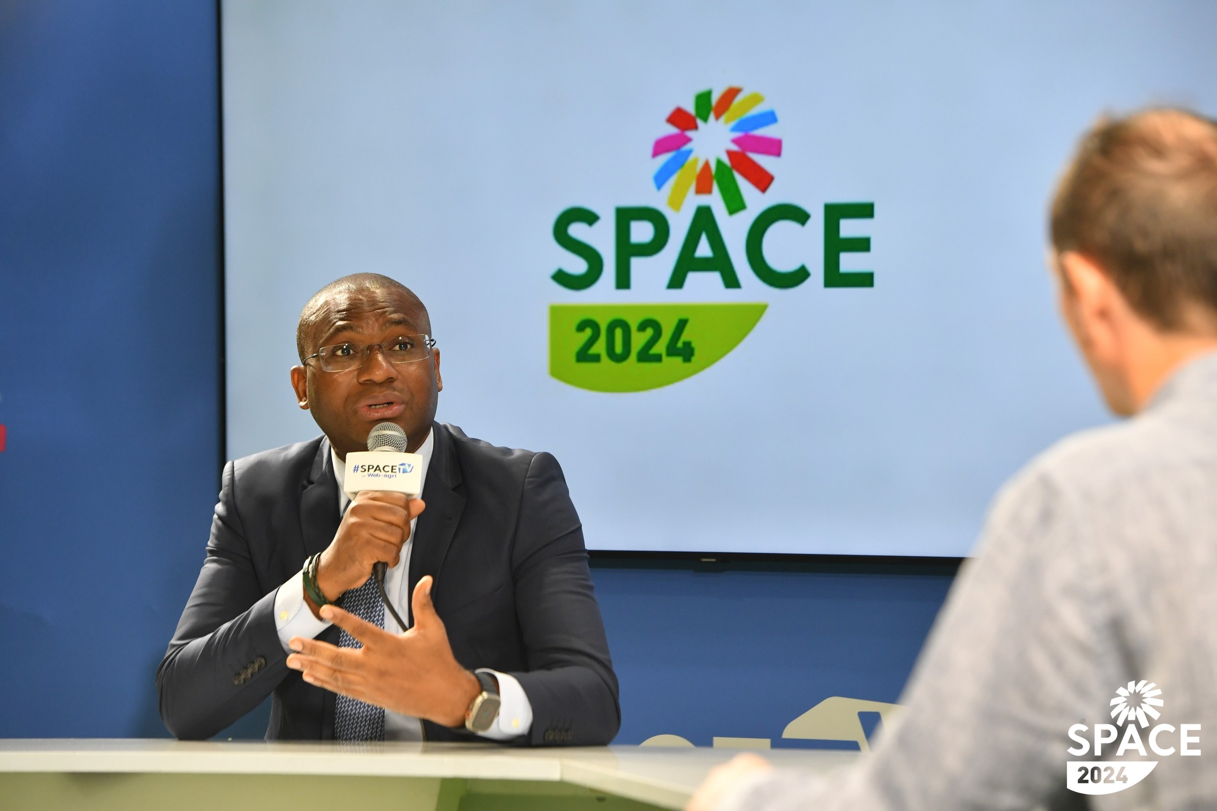 ministre-cote-ivoire-spacetv.JPG