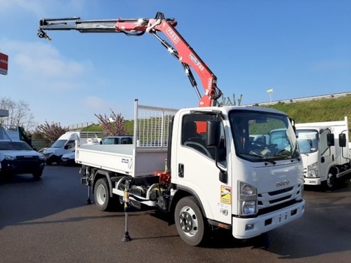 ISUZU P75 BENNE + GRUE 