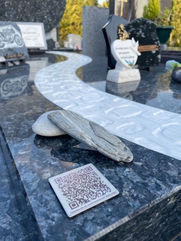 Histoires de vie : le QR Code funéraire