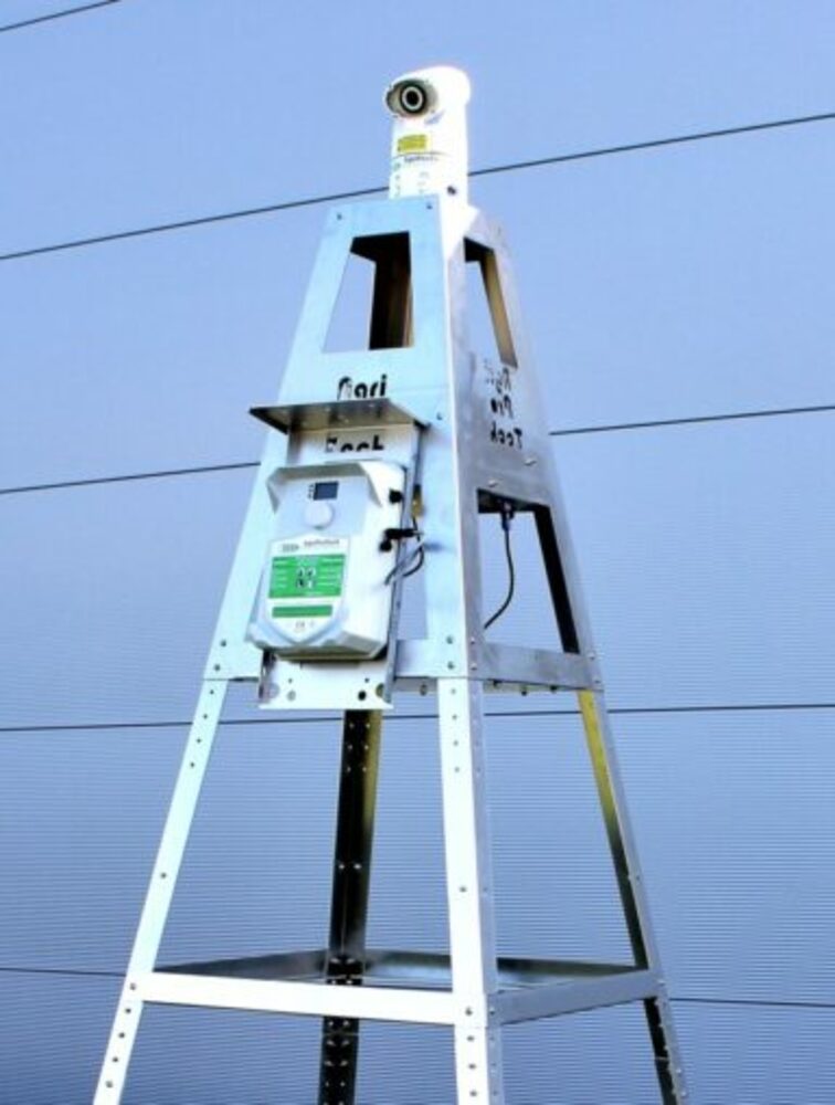 Ahuyentador de aves autónomo LazerTrac L-T40