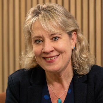 Karen Hirst