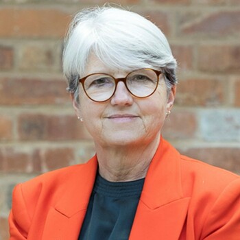 Anna Earnshaw