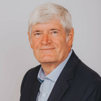 Roger Falconer