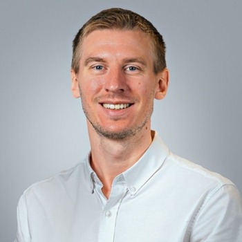 Josh Arnold