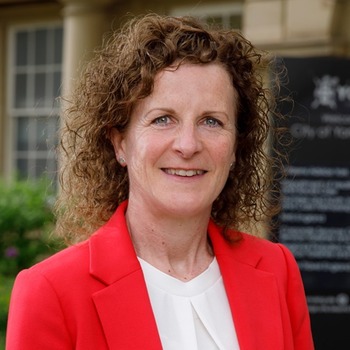 Cllr Claire Douglas