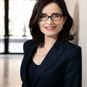 Hélène VALADE