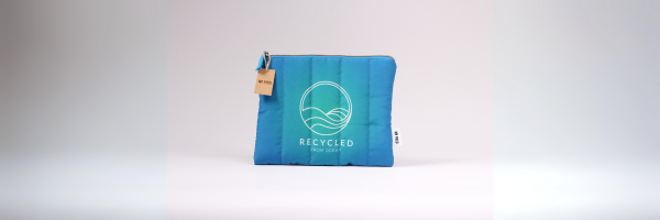 MyProd fabrique une trousse à base de plastique issu des océans