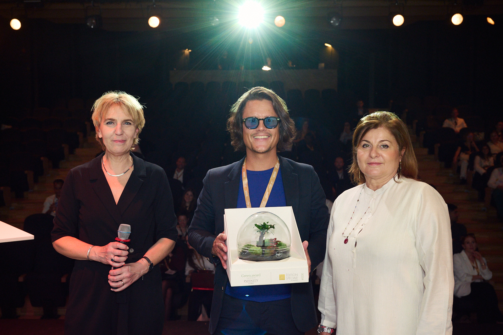 Remise du prix Green Awards à l'entreprise Carbios lors de la cérémonie