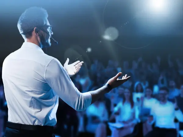 LES SPEAKERS 2025