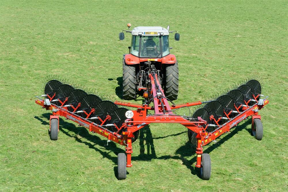 MKE12 SELF STEERING