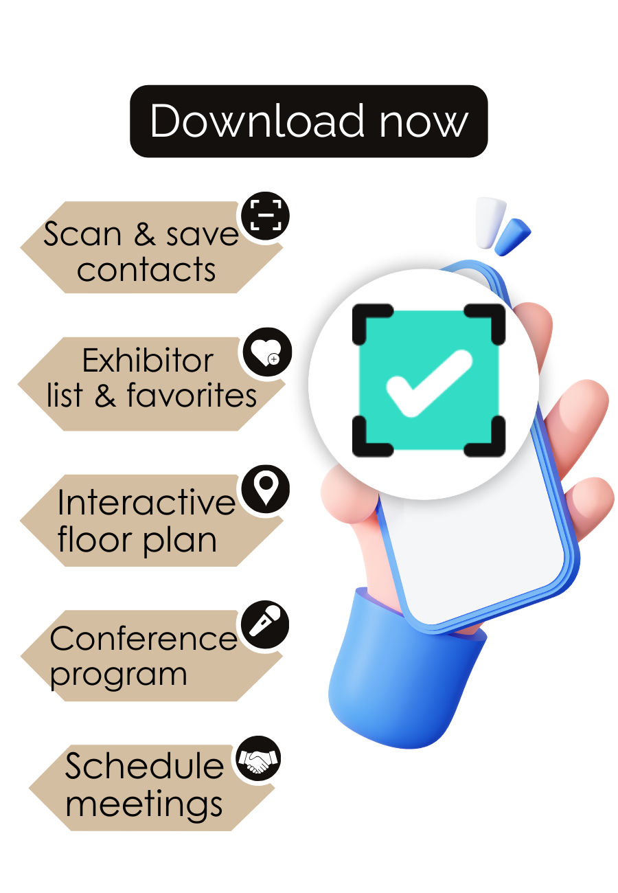 Un visiteur qui scanne le QR code Keeptrack d'un exposant