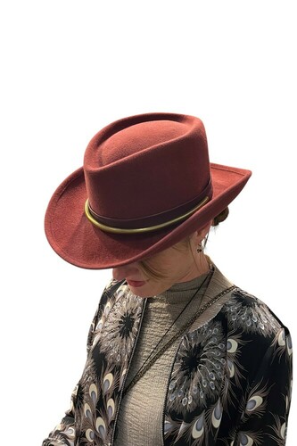 COUNTRY HAT