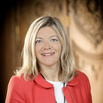 Corinne CARAUX