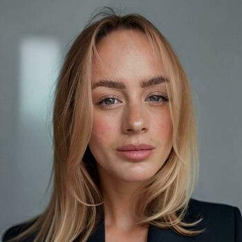 Holly Hope