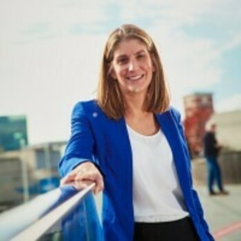 Laura Loftus