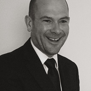 Julian Stott