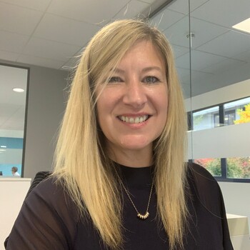 Caroline Holdsworth