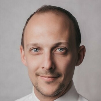 Iain Thomson