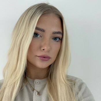 Evie Belwood