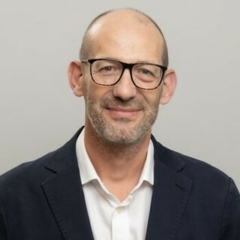 Simon Dixon