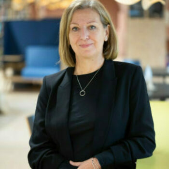 Professor Emma Hunt