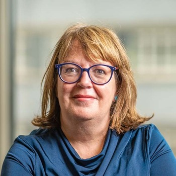 Liz Mcshane