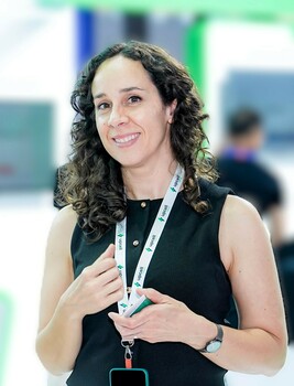 Nina CARRETERO
