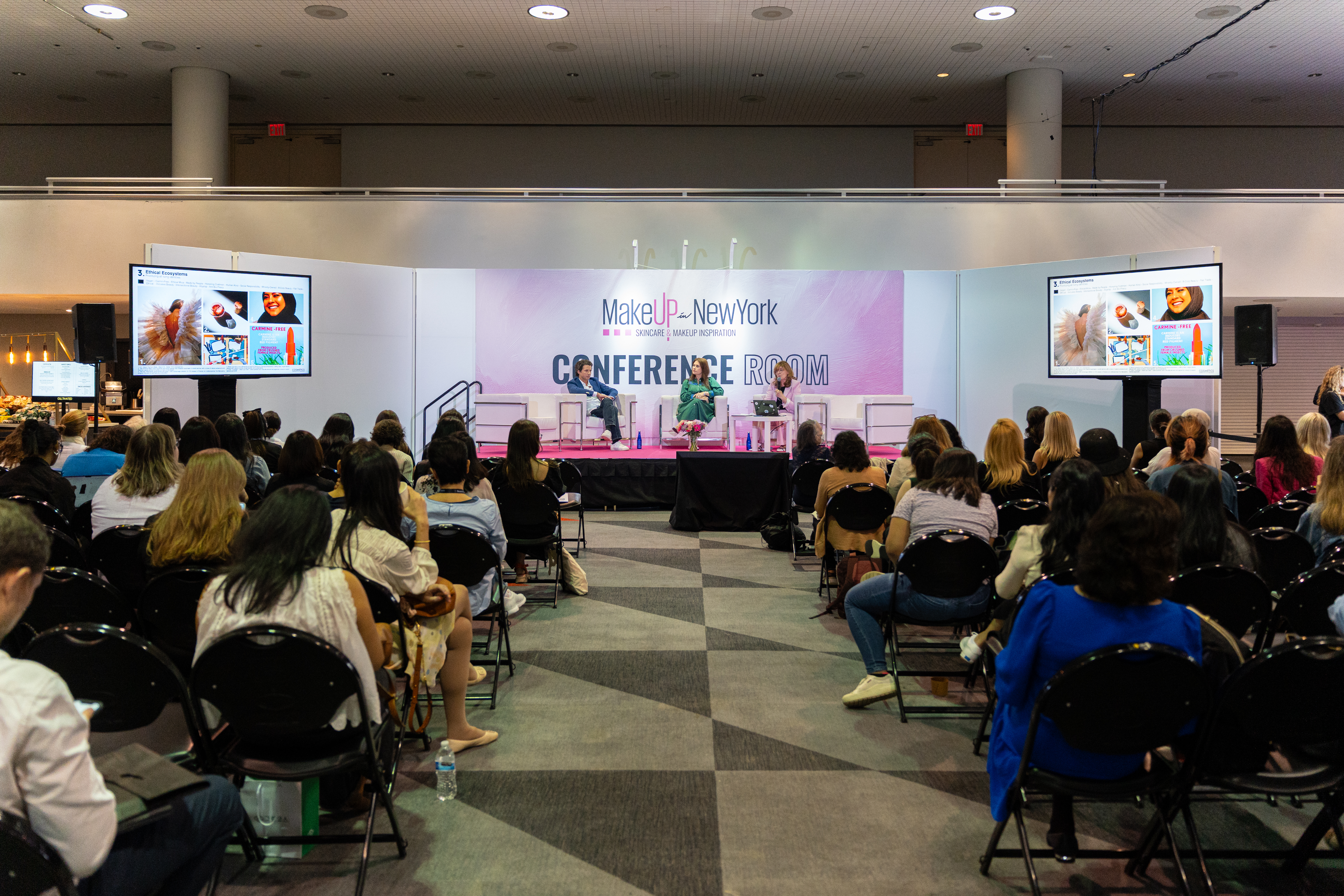 MakeUPinNY_09.17-09.18_251_fe6f8d33-88dc-44c0-8050-c6caf87afa15.jpg