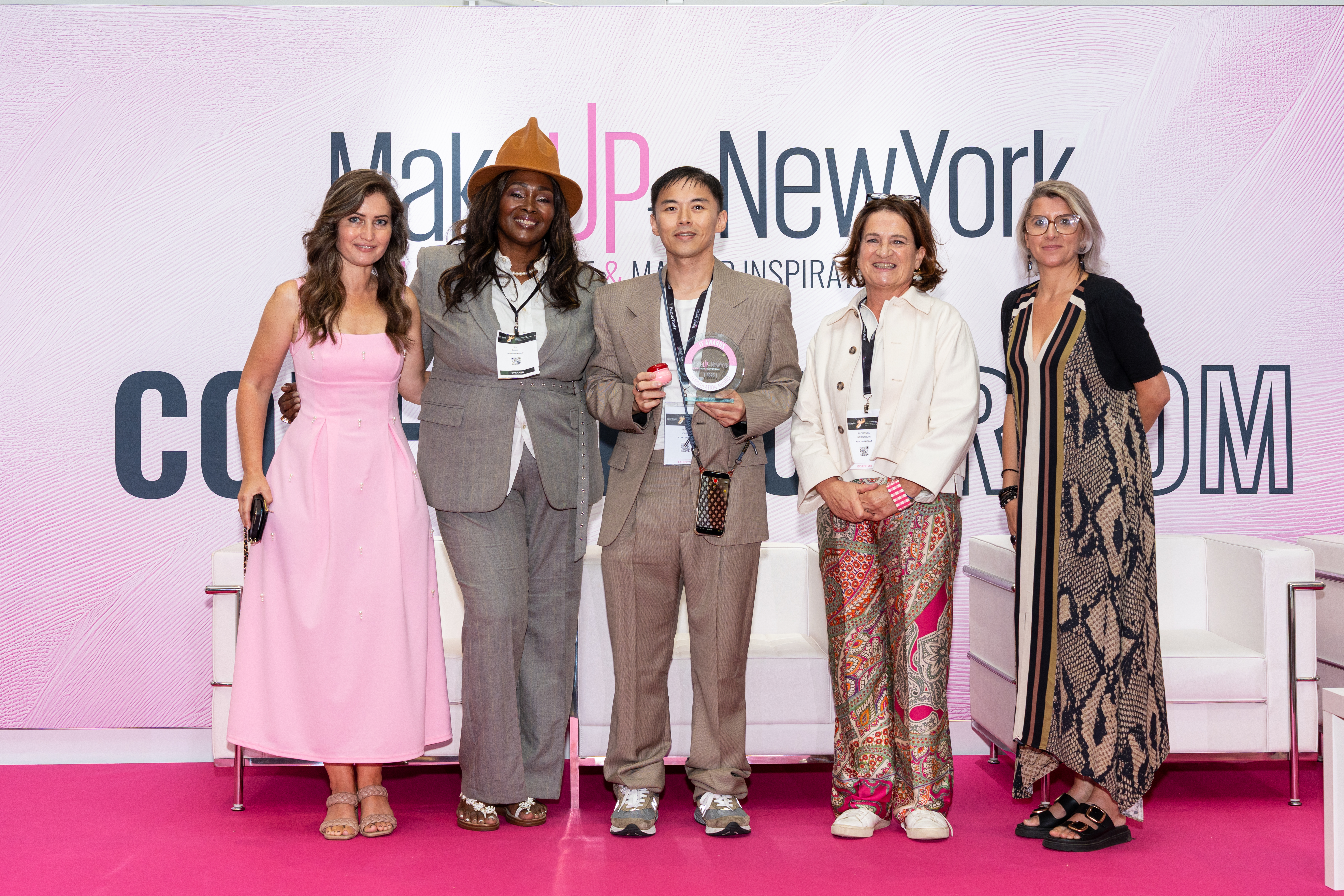 MakeUPinNY_09.17-09.18_53_ff2759db-d391-491b-9e2f-1e46fd9e1bae.jpg