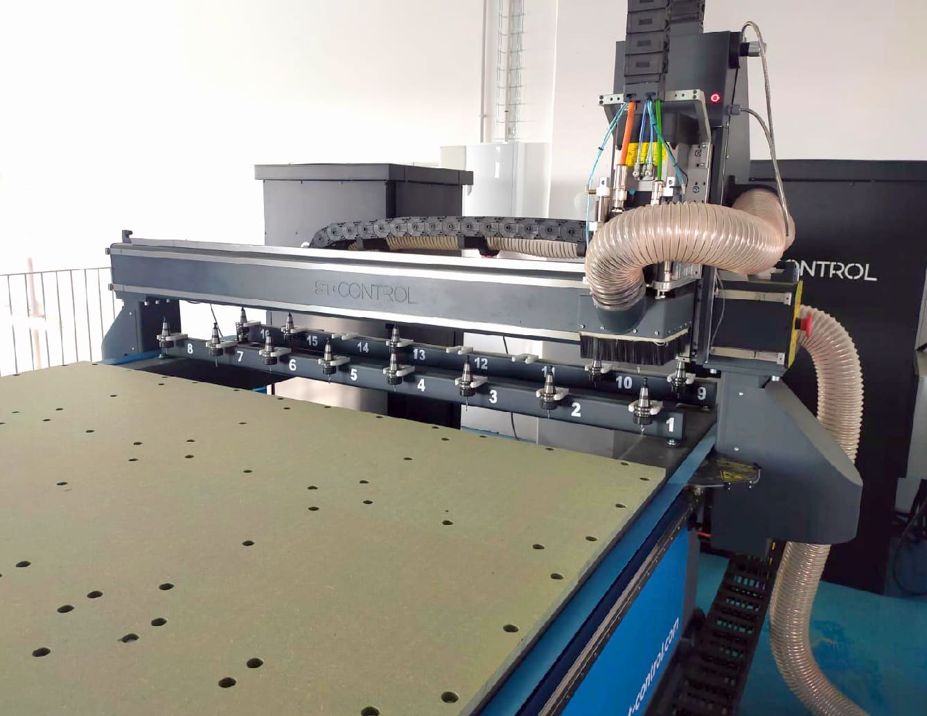 Fresadora CNC Cutec de ST CONTROL