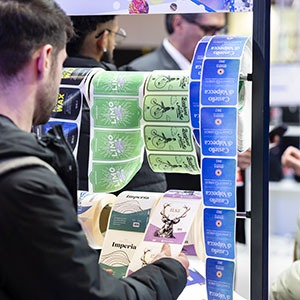 El sector de etiquetas en continuo afianza su ritmo de crecimiento