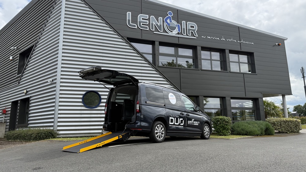 FORD TOURNEO DUO / VW CADDY MAXI DUO CONDUITE EN FAUTEUIL