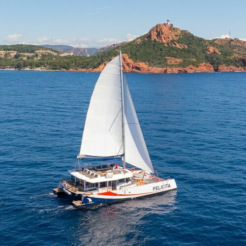 Maxi-catamaran Felicita