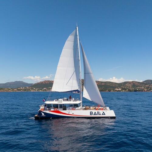 Maxi-catamaran Baïla