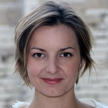 Emmanuelle Larroque