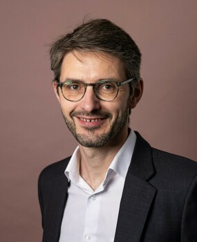 Nicolas LACKER STUHL