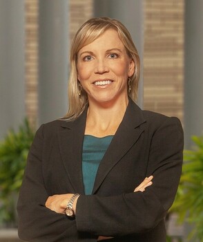 Lynne Rhode