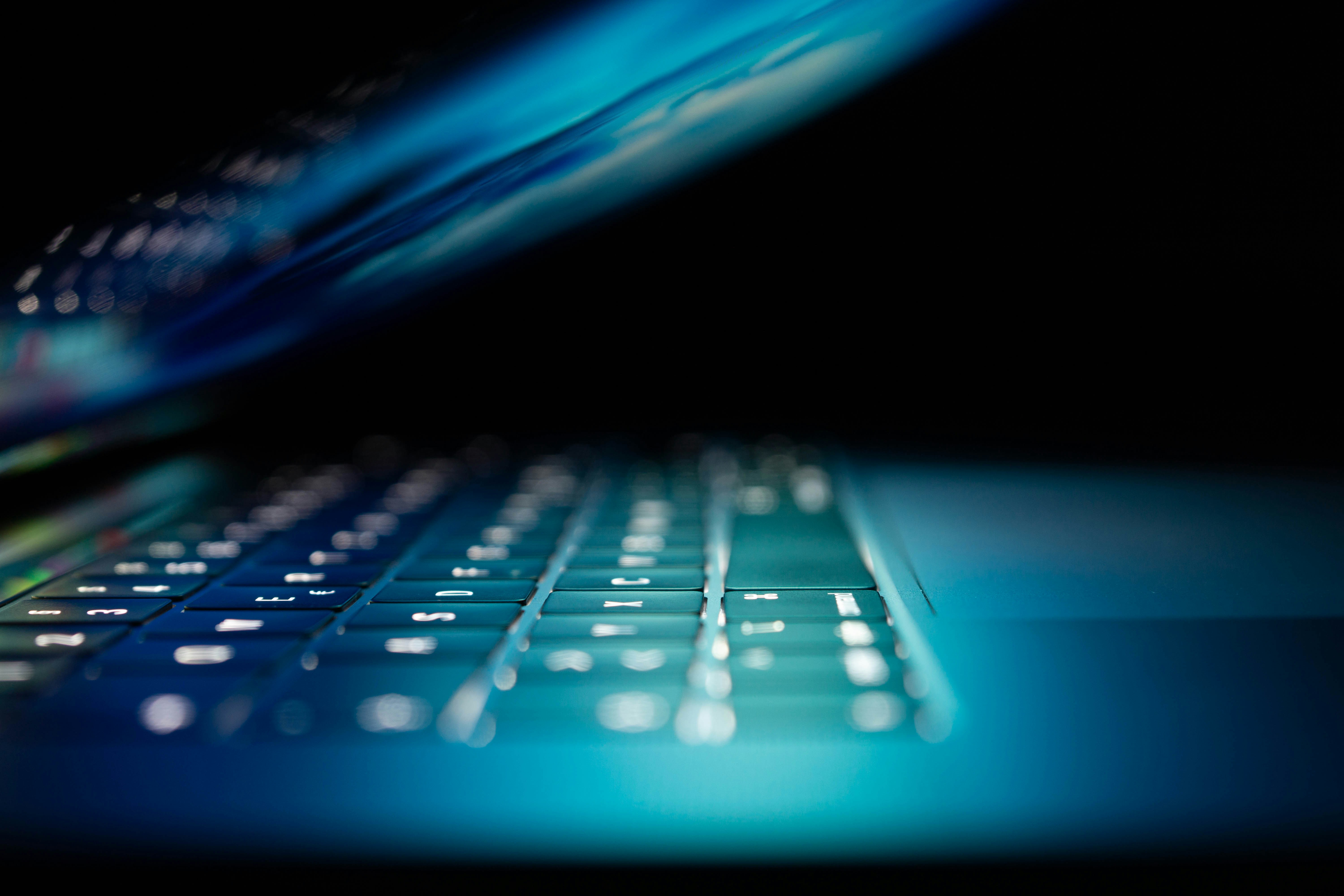 Des défis de sécurité spécifiques aux systèmes de contrôle industriel, à la convergence IT/OT