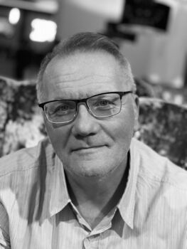 Ken DAVIES
