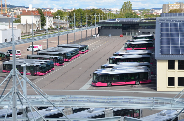 Tram, bus, énergie : immersion sur le site unique des Ateliers André Gervais